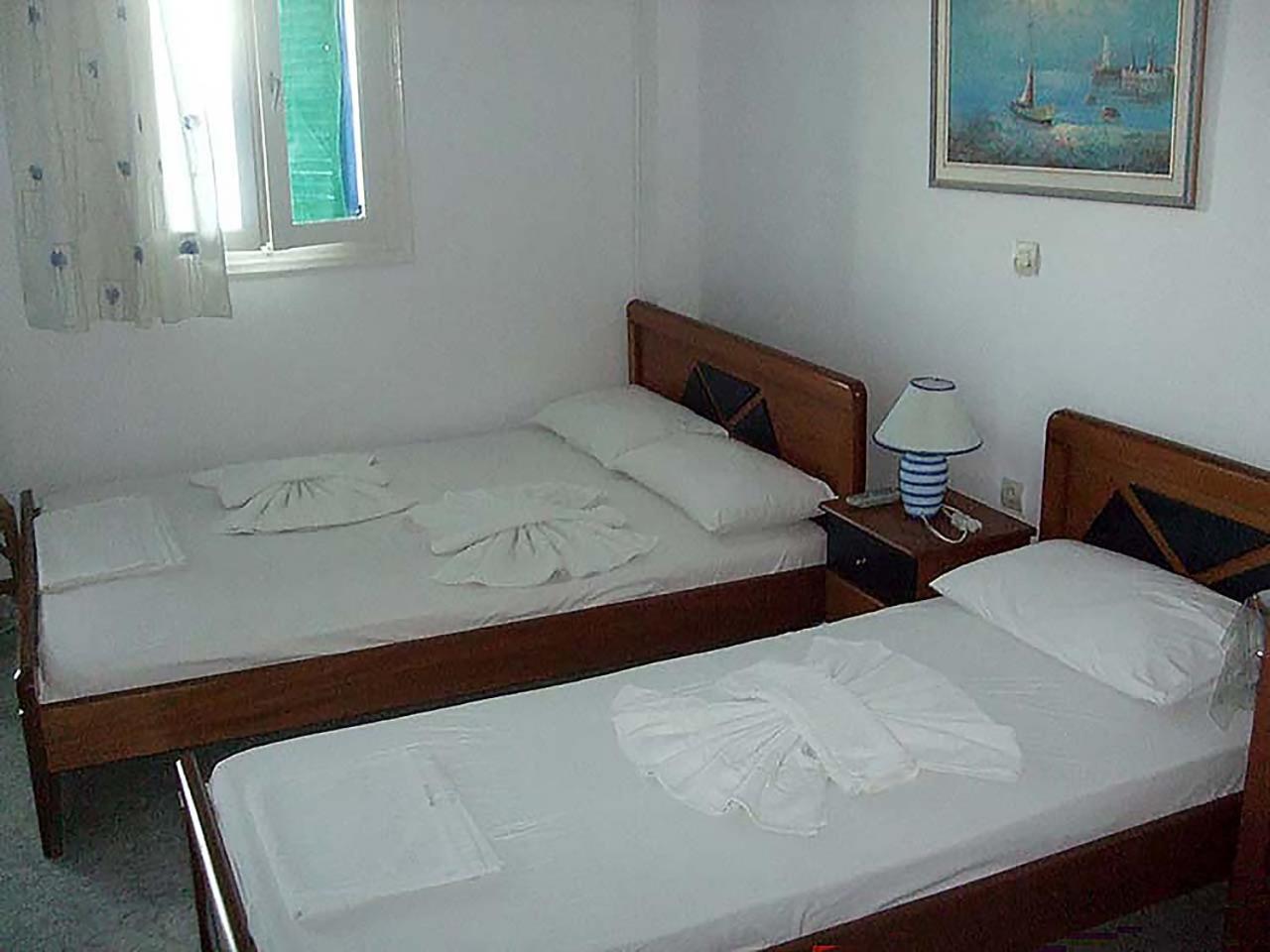 Oneiro Rooms Kythnos Kanala Habitación foto