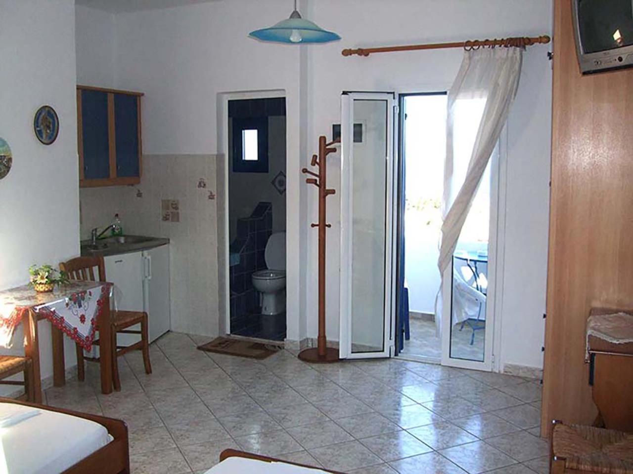 Oneiro Rooms Kythnos Kanala Habitación foto